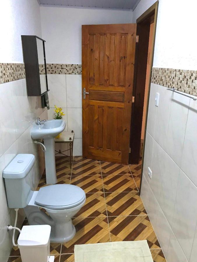 Casa A Beira Do Rio Jaguareguava Na Mata Atlantica Em Bertioga Sp Villa Екстериор снимка