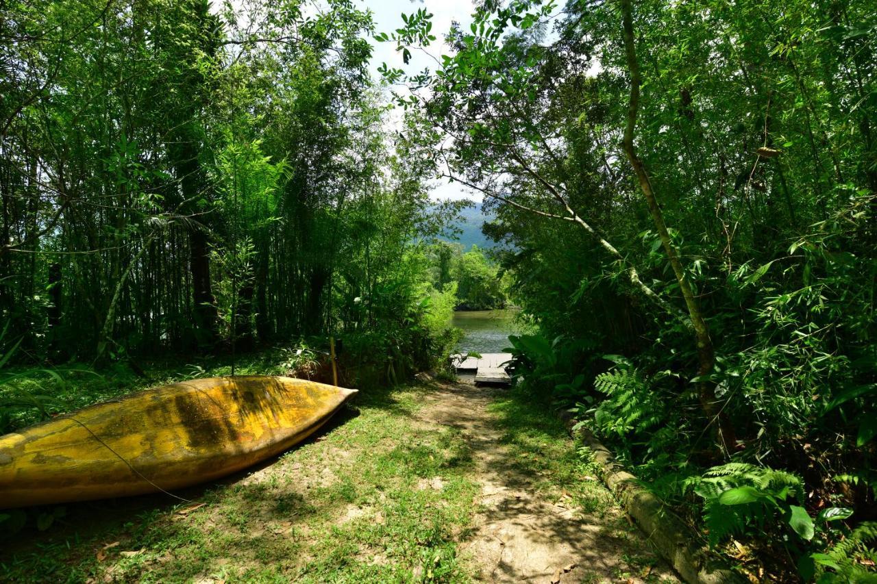 Casa A Beira Do Rio Jaguareguava Na Mata Atlantica Em Bertioga Sp Villa Екстериор снимка